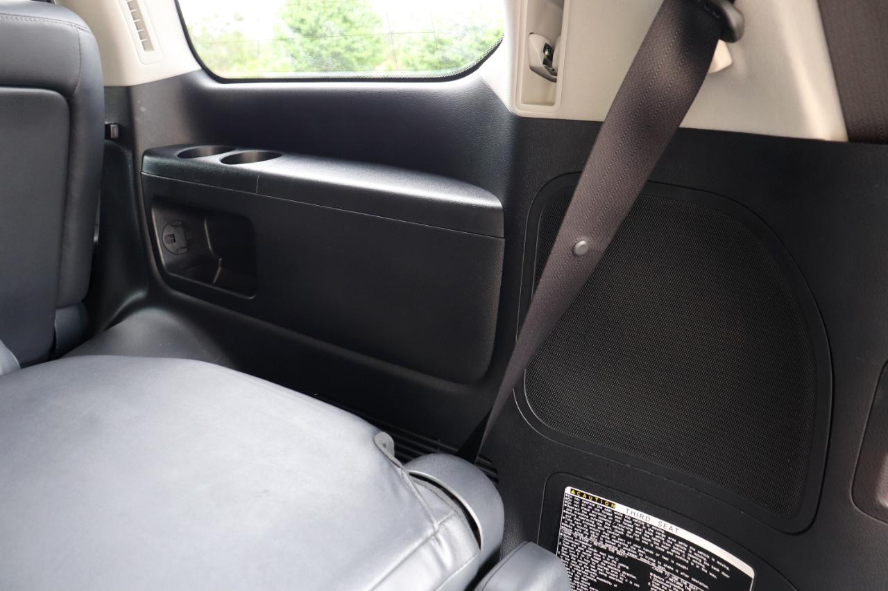 Lexus LX 570 4WD 4dr 2015