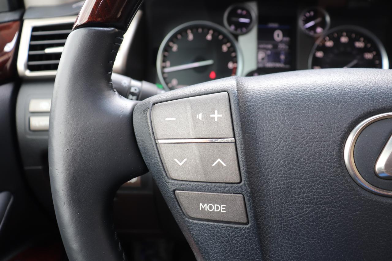 Lexus LX 570 4WD 4dr 2015