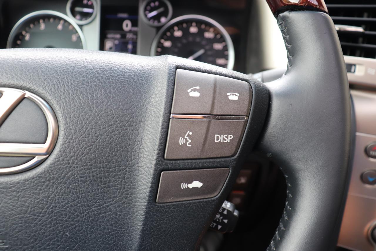 Lexus LX 570 4WD 4dr 2015