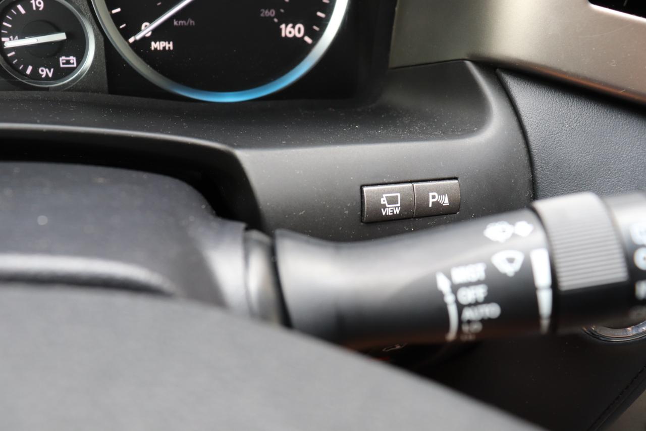 Lexus LX 570 4WD 4dr 2015