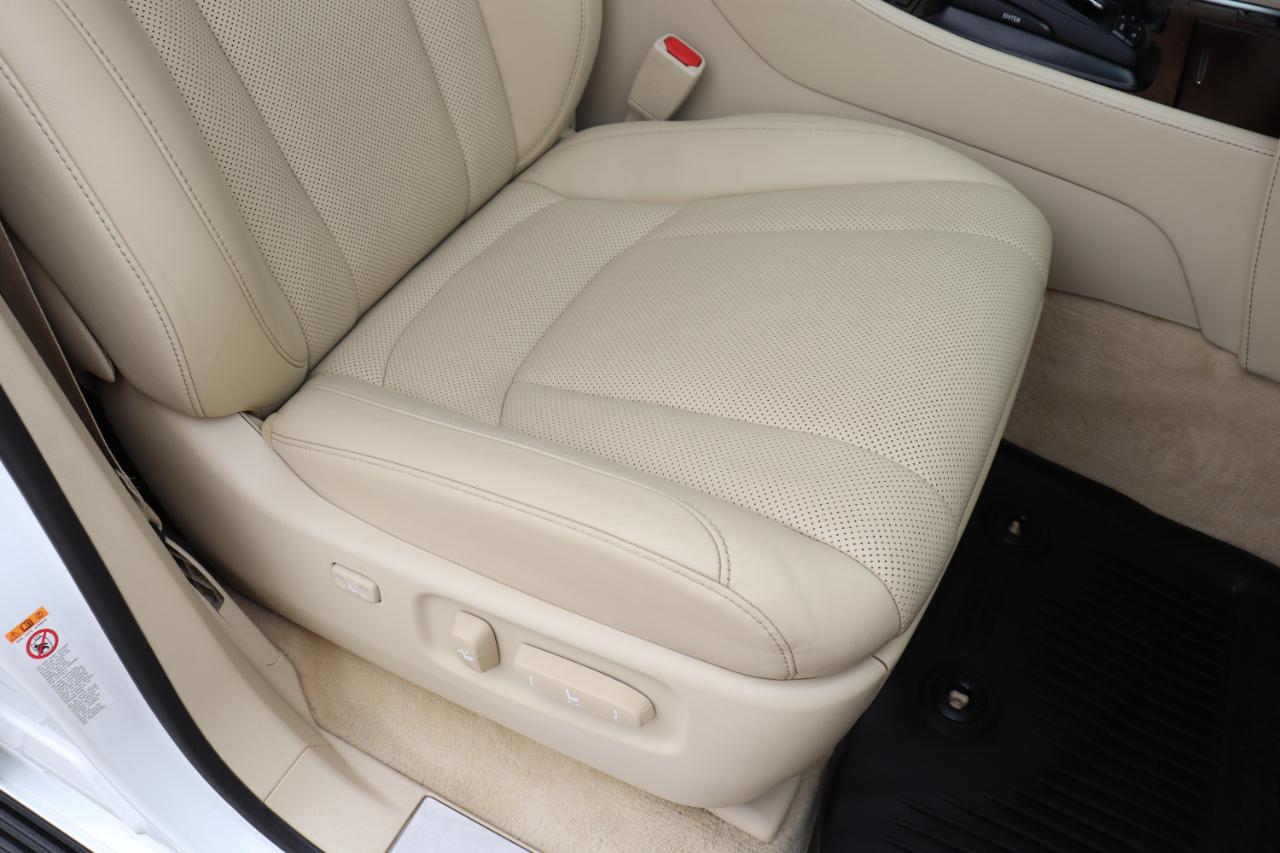 Lexus LX 570 4WD 4dr 2016