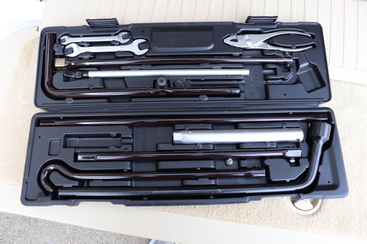 Lexus LX 570 4WD 4dr 2016