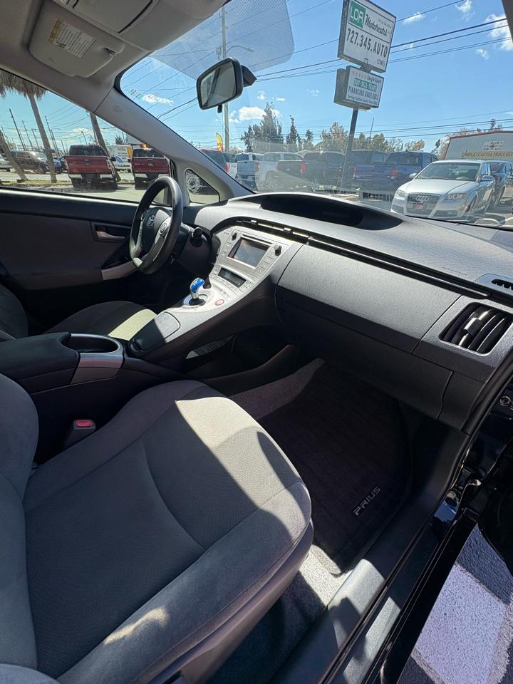 Toyota Prius Three 2014