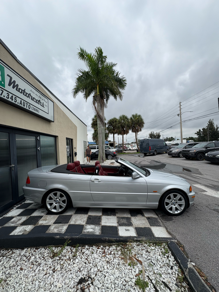 BMW 3-Series 323Ci Convertible 2000 BMW 3-Series 323Ci Convertible 2000