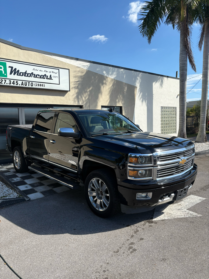 2015 Chevrolet Silverado 1500 High Country photo 2