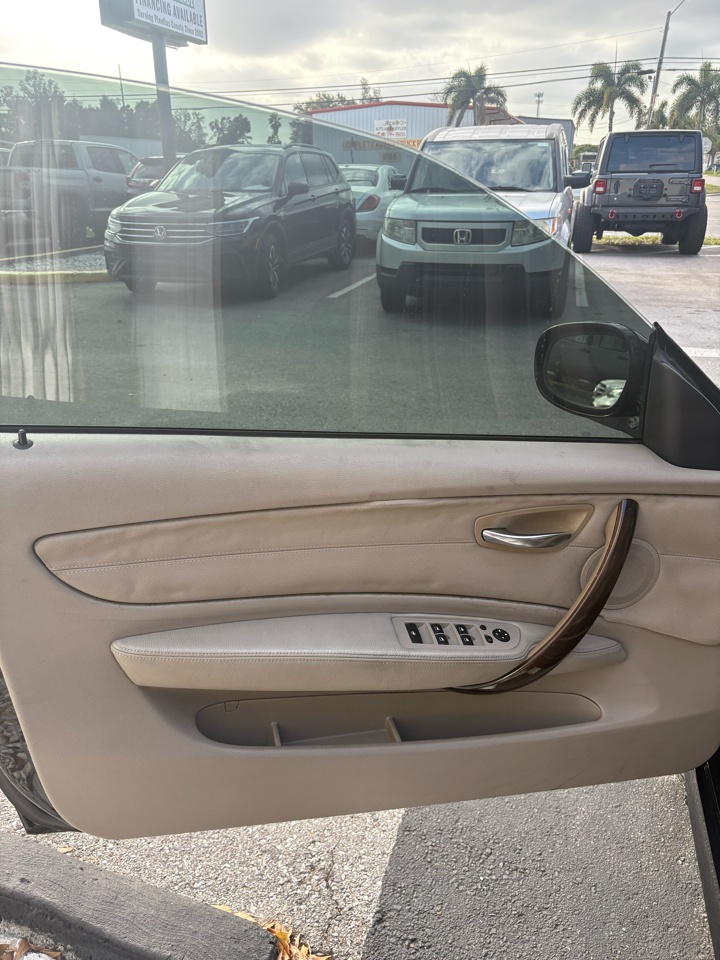 BMW 1-Series 128i Convertible 2010