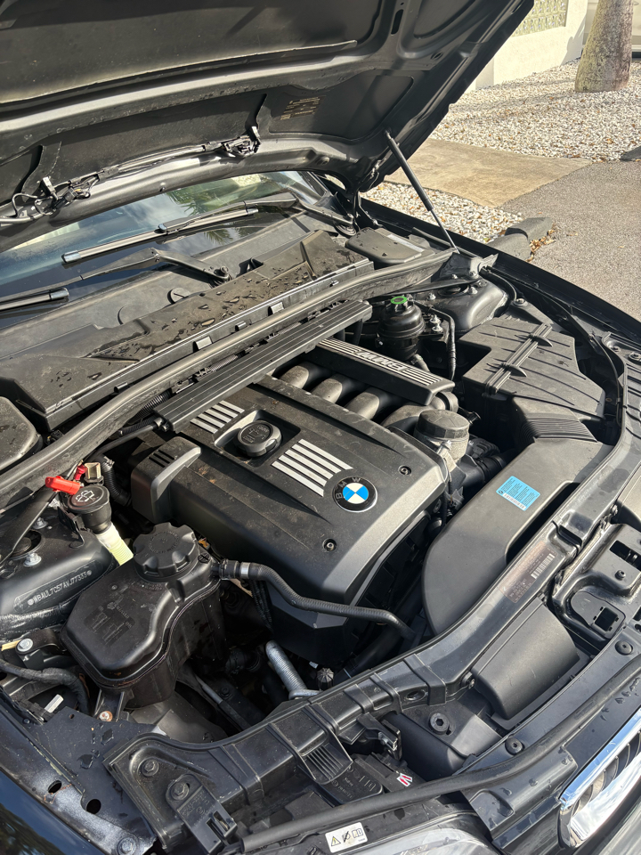 BMW 1-Series 128i Convertible 2010