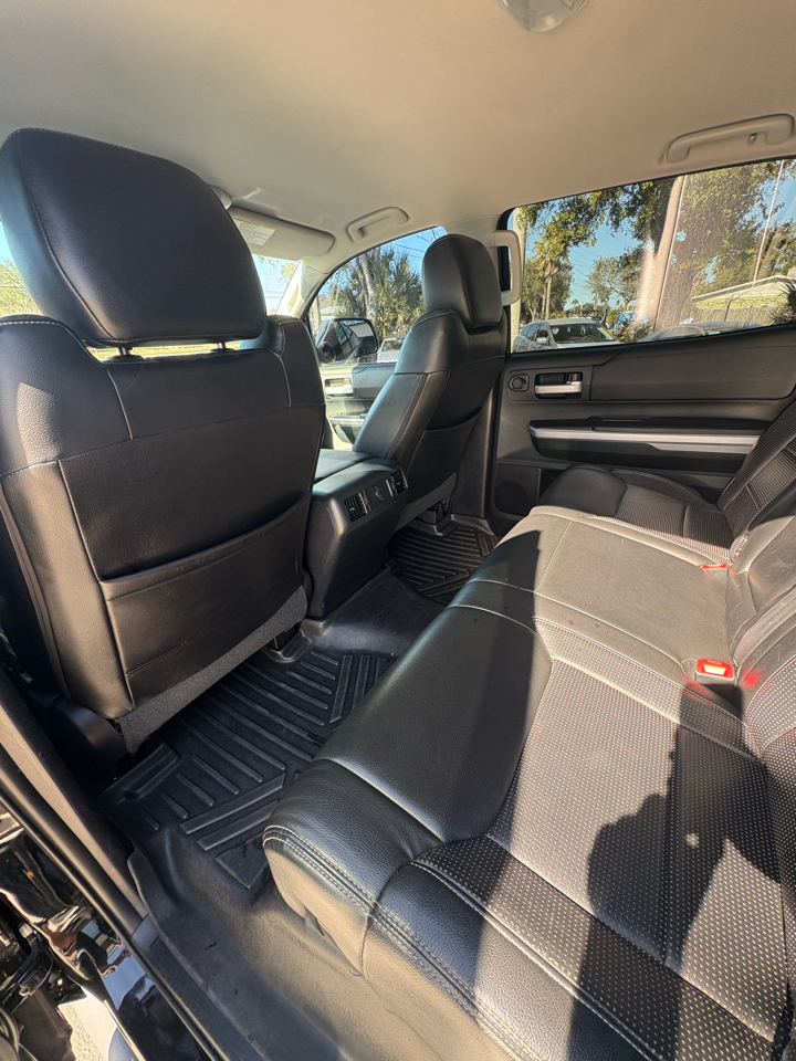 Toyota Tundra SR5 5.7L V8 FFV CrewMax 4WD 2016