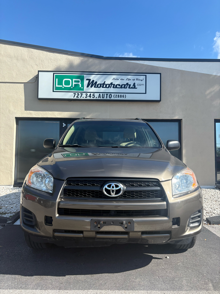 Toyota RAV4 2WD 2011