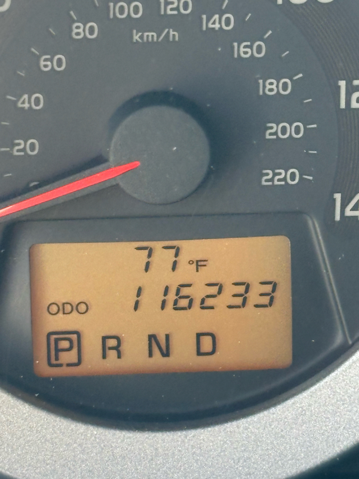 Toyota RAV4 2WD 2011