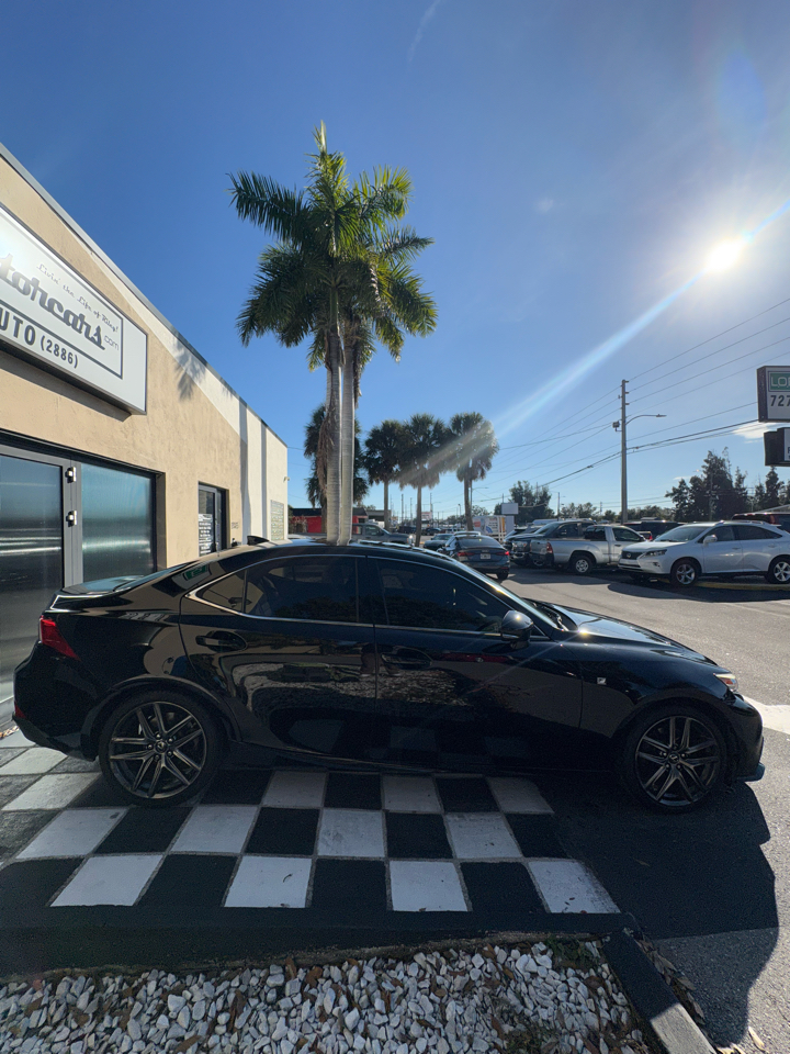 Lexus IS 250 RWD 2015