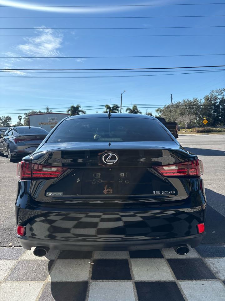 Lexus IS 250 RWD 2015