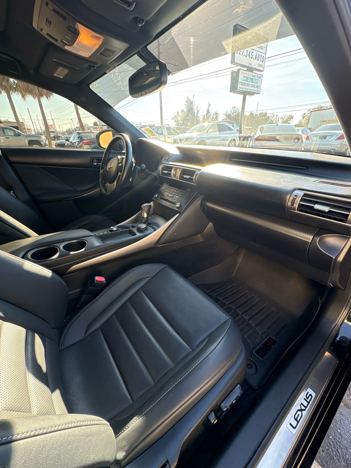 Lexus IS 250 RWD 2015