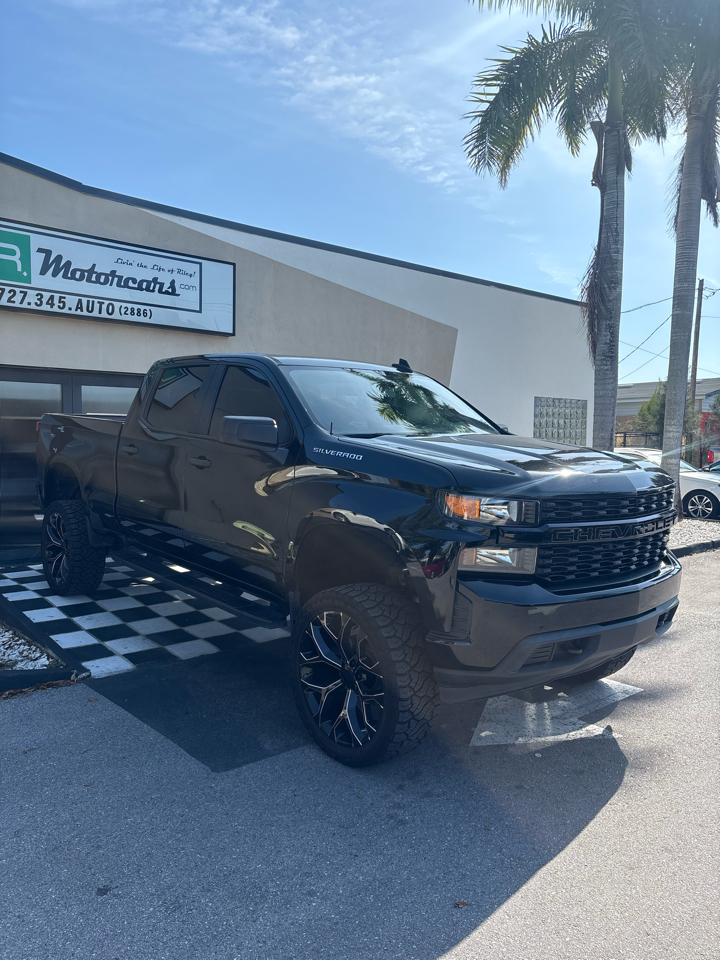 Chevrolet Silverado 1500 Custom Crew Cab 2WD 2020