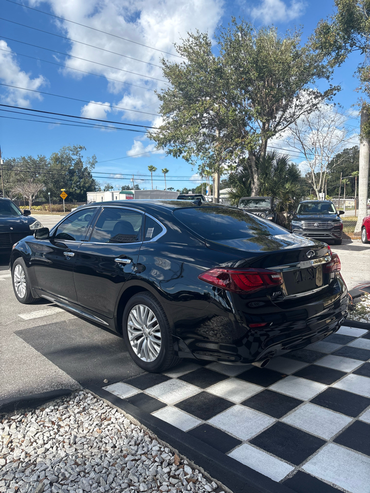 Infiniti Q70 L 3.7 AWD 2015