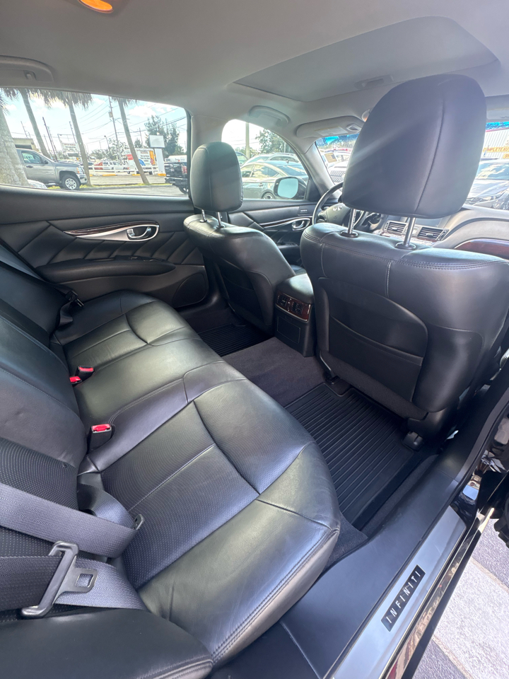 Infiniti Q70 L 3.7 AWD 2015