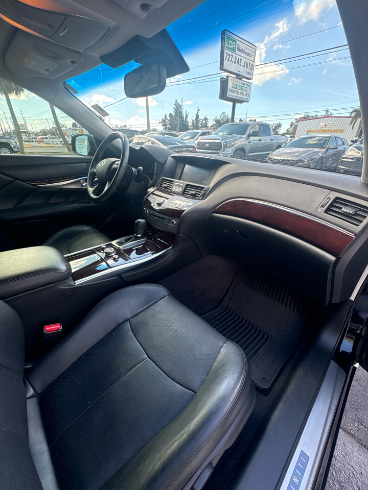 Infiniti Q70 L 3.7 AWD 2015