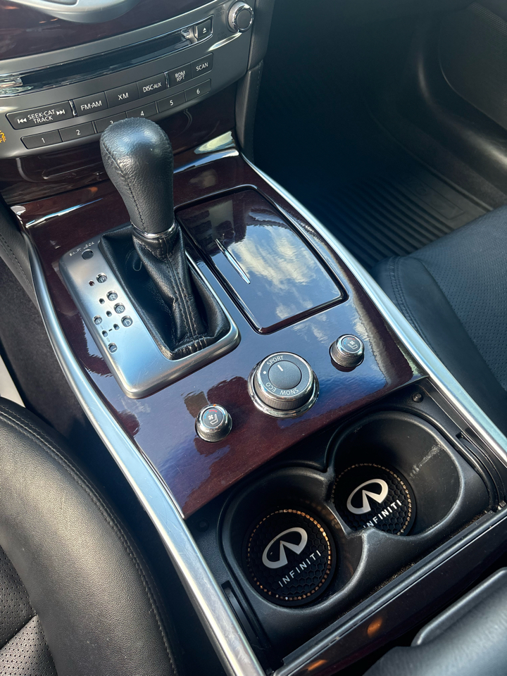 Infiniti Q70 L 3.7 AWD 2015