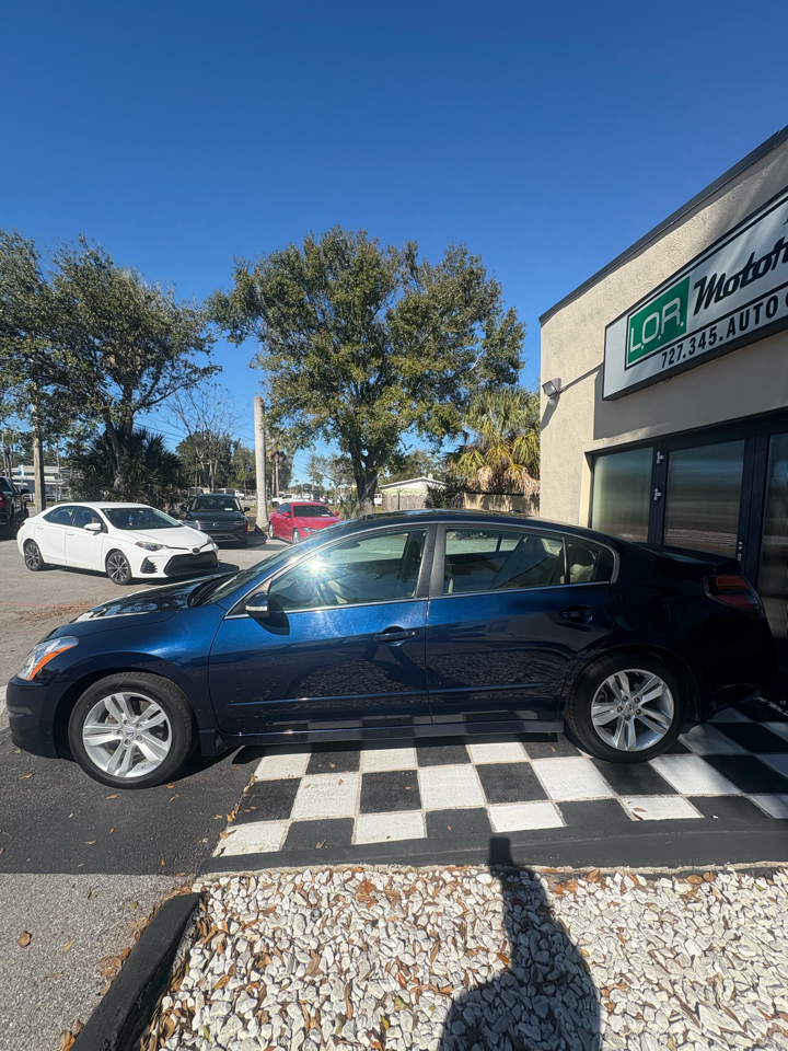 Nissan Altima 3.5 SR 2011