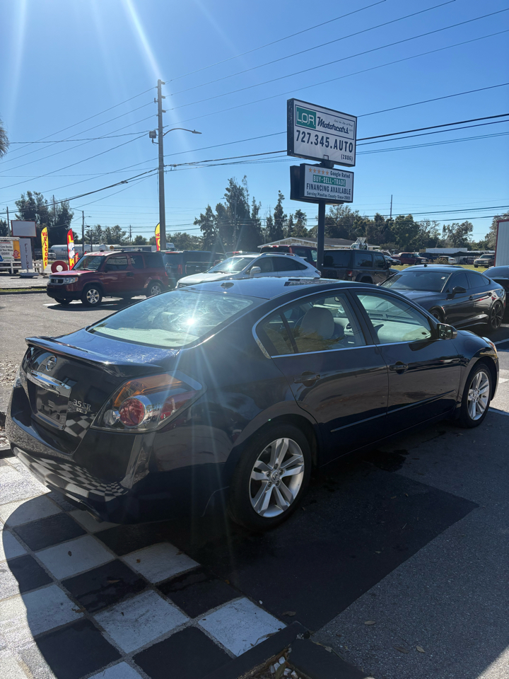 Nissan Altima 3.5 SR 2011