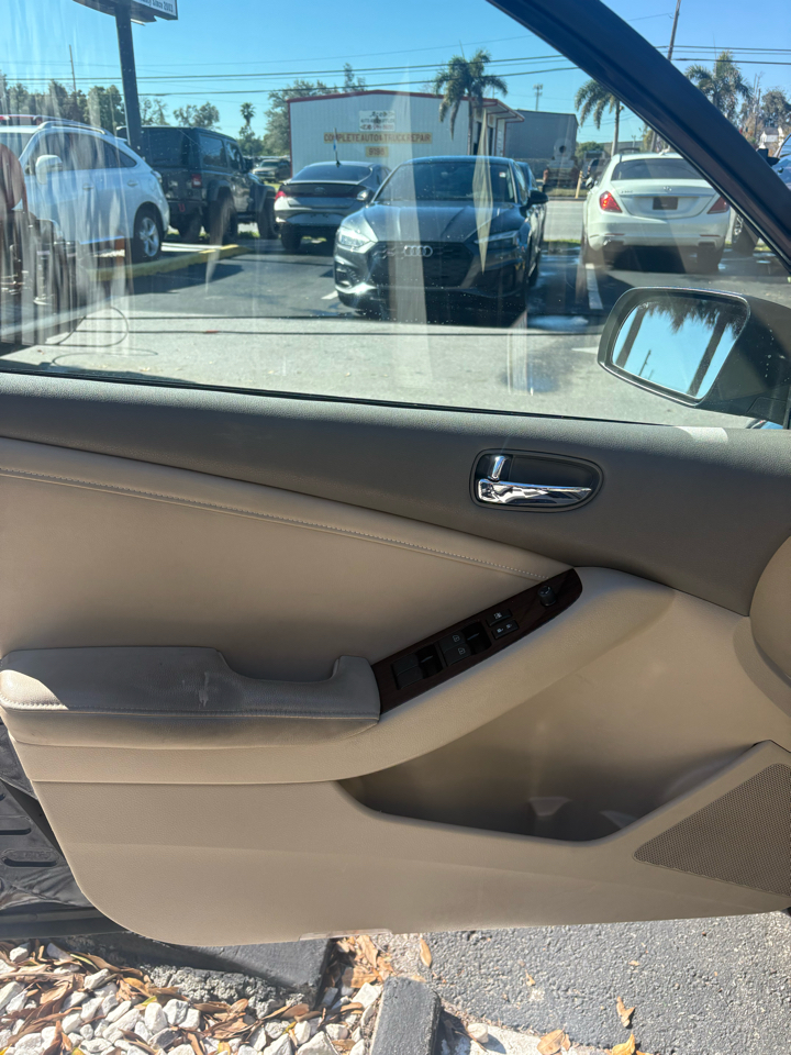 Nissan Altima 3.5 SR 2011