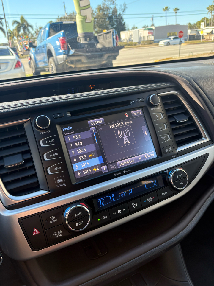 Toyota Highlander Limited FWD V6 2015