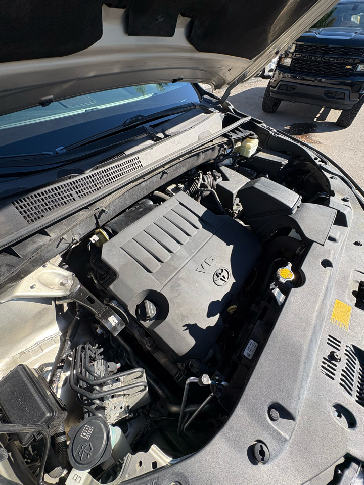 Toyota Highlander Limited FWD V6 2015