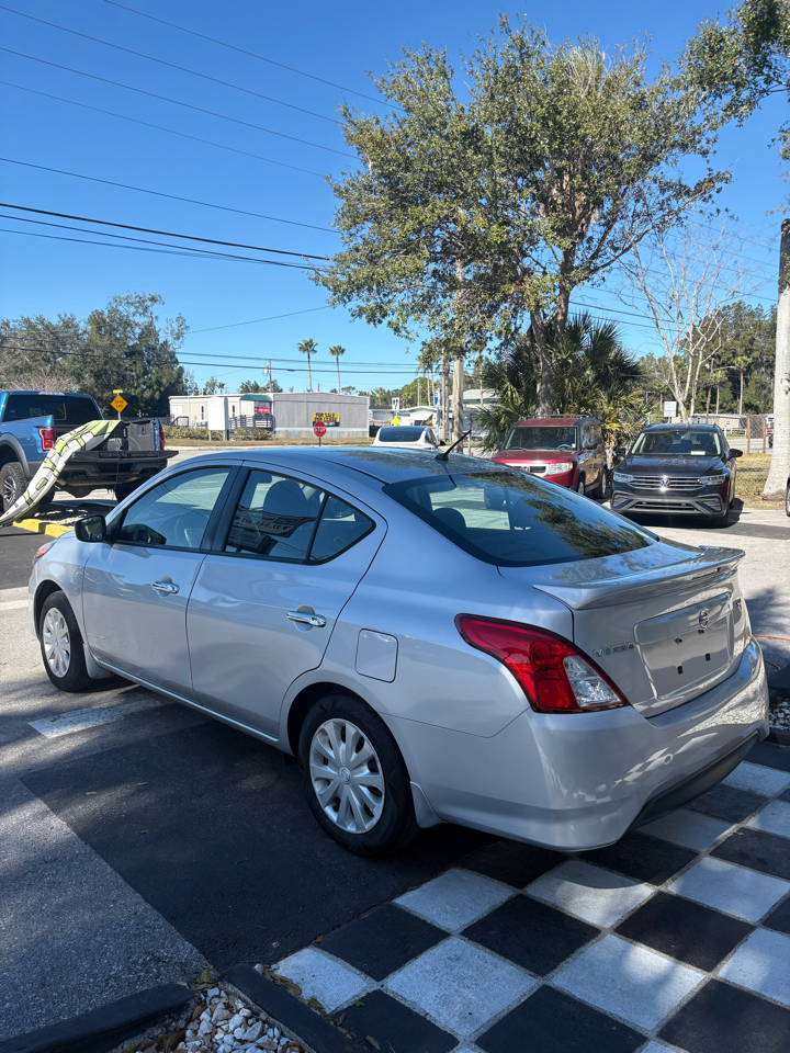 Nissan Versa 1.6 S 5M 2017