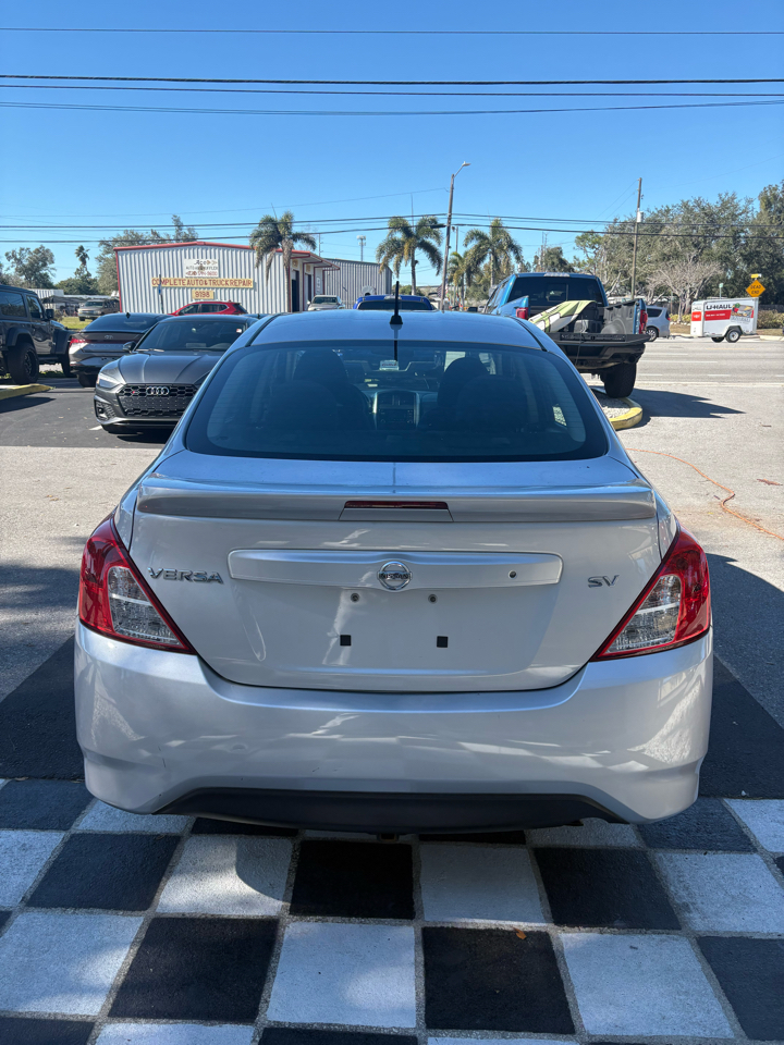 Nissan Versa 1.6 S 5M 2017