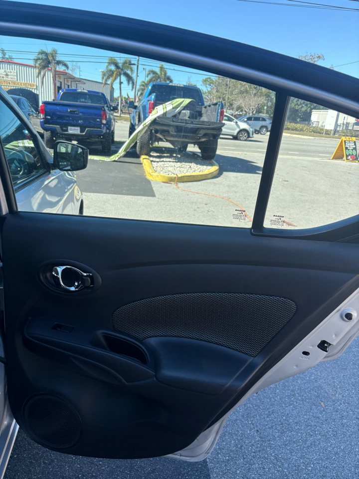 Nissan Versa 1.6 S 5M 2017