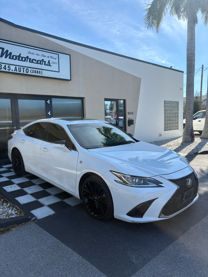 Lexus ES 350 F SPORT 2021