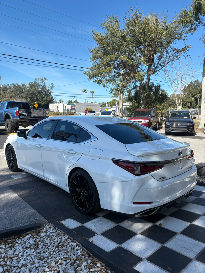 Lexus ES 350 F SPORT 2021