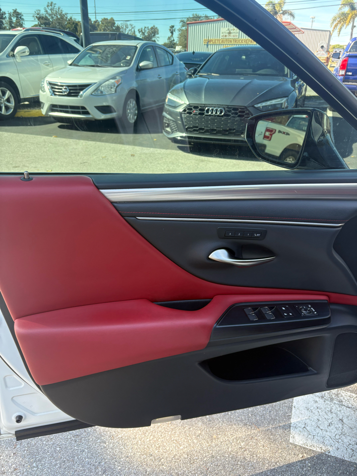 Lexus ES 350 F SPORT 2021