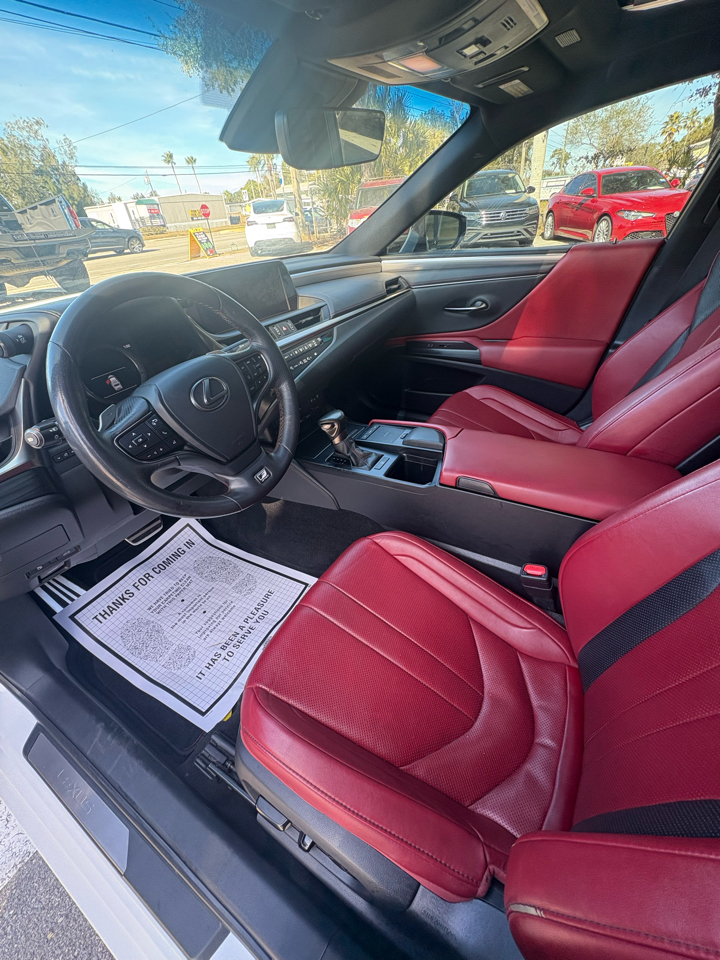 Lexus ES 350 F SPORT 2021