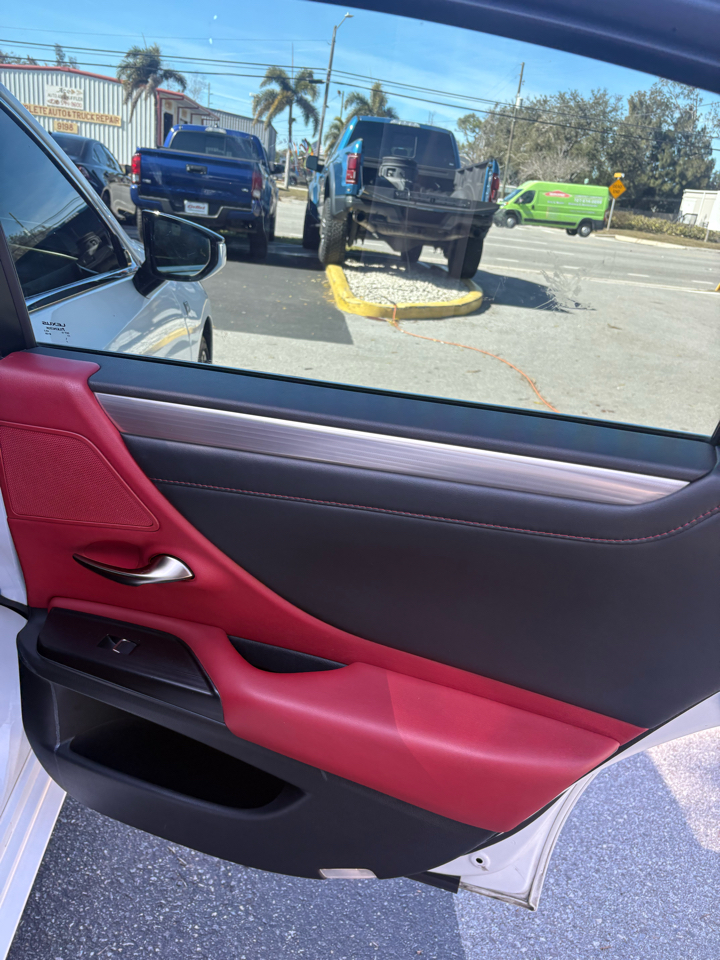 Lexus ES 350 F SPORT 2021