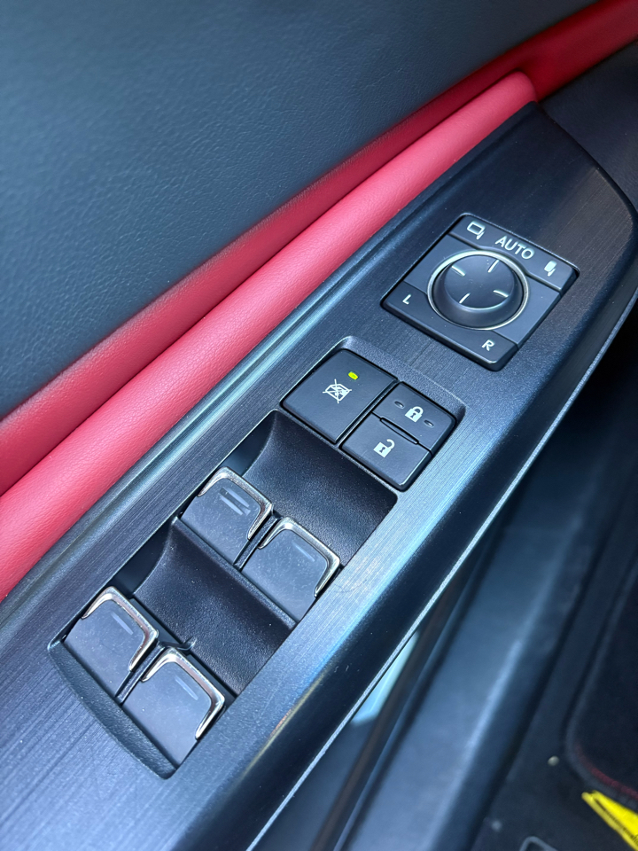 Lexus ES 350 F SPORT 2021