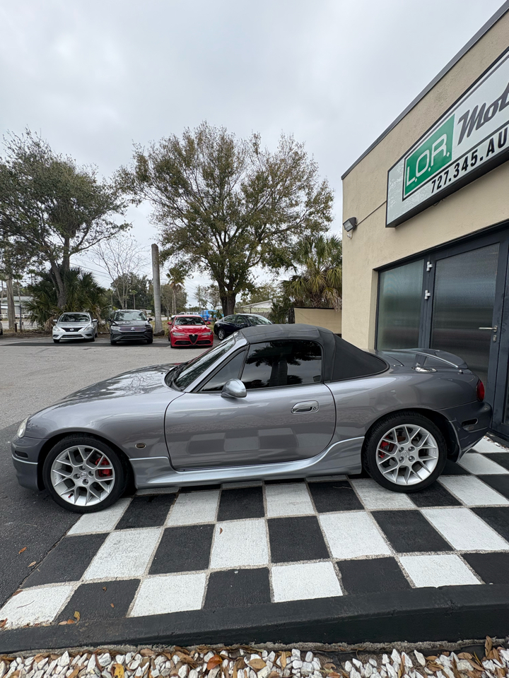 Mazda MX-5 Miata 2dr Conv Man Special Edition 2002
