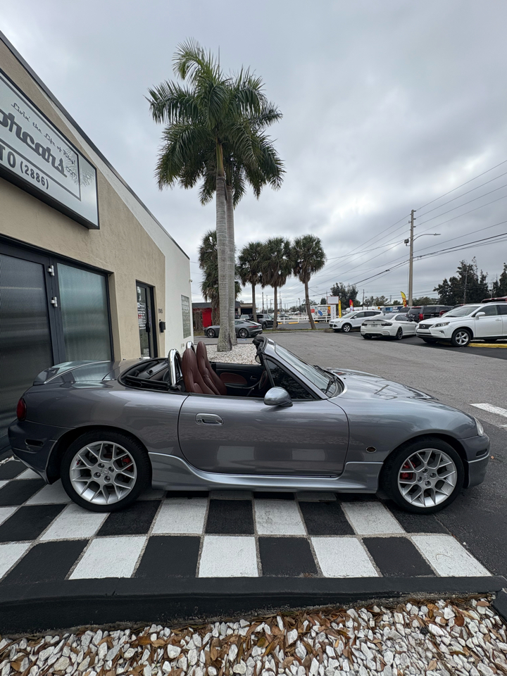 Mazda MX-5 Miata 2dr Conv Man Special Edition 2002