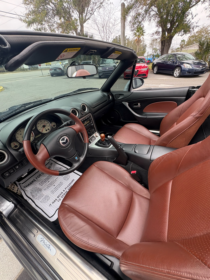 Mazda MX-5 Miata 2dr Conv Man Special Edition 2002