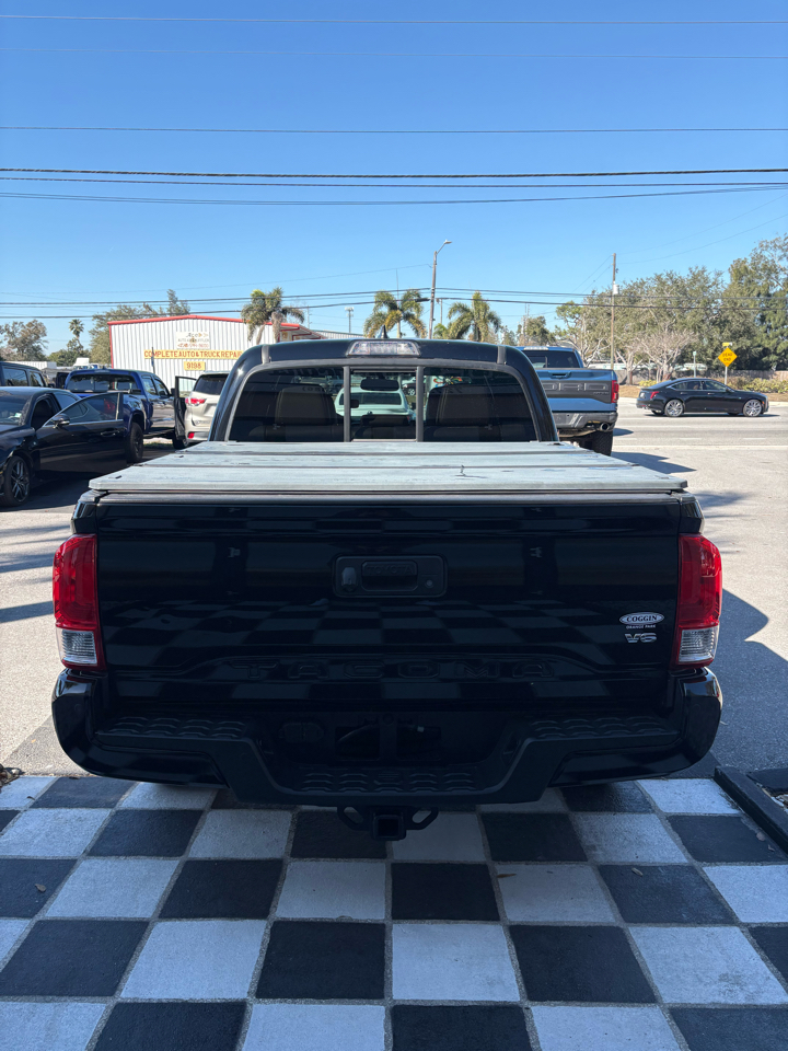 Toyota Tacoma Limited Double Cab V6 6AT 2WD 2016