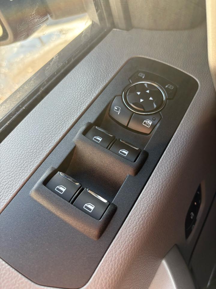 Ford F-150 Lariat SuperCrew 2WD 2015