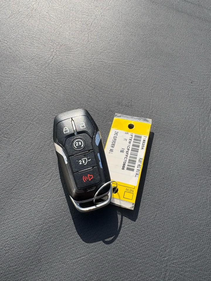 Ford F-150 Lariat SuperCrew 2WD 2015