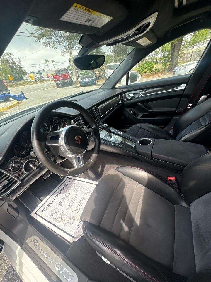 Porsche Panamera GTS 2016