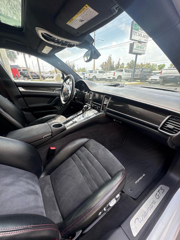 Porsche Panamera GTS 2016