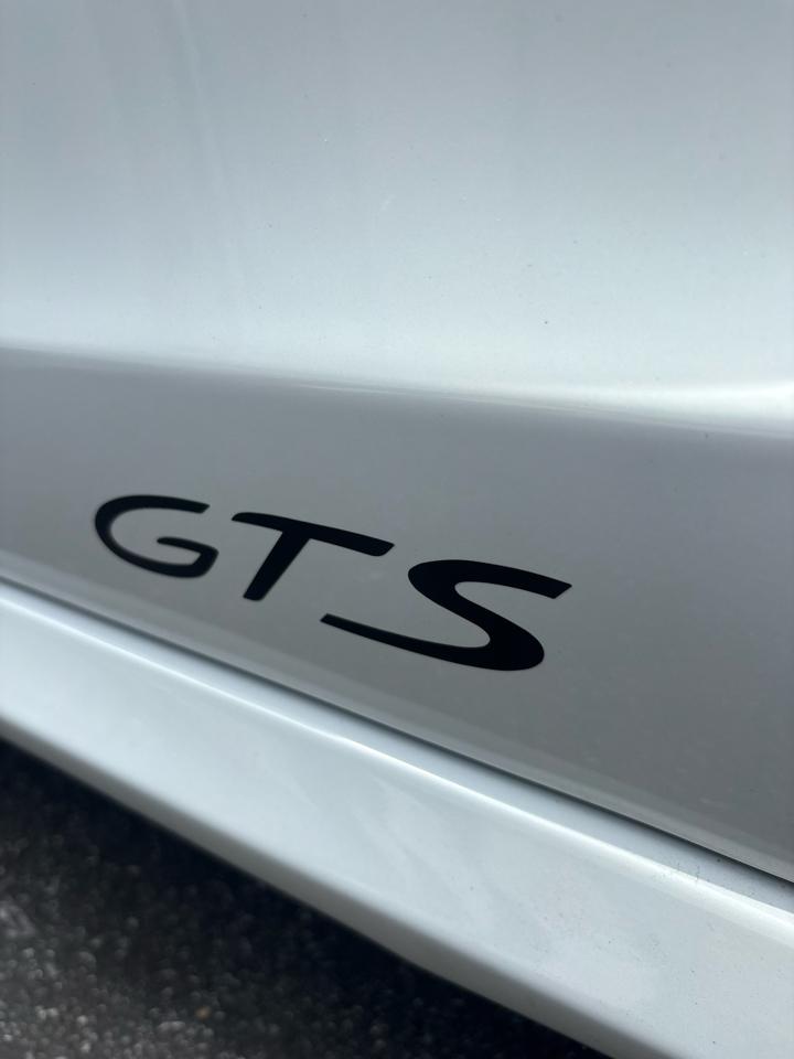 Porsche Panamera GTS 2016