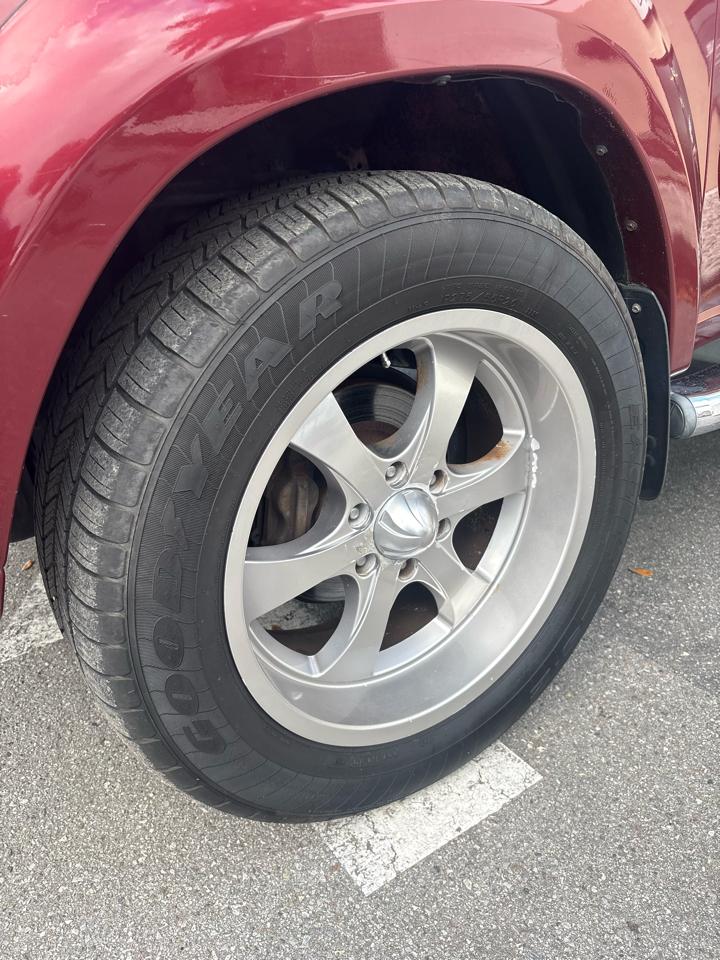 Toyota Tundra SR5 Double Cab 4.7L 2WD 2006