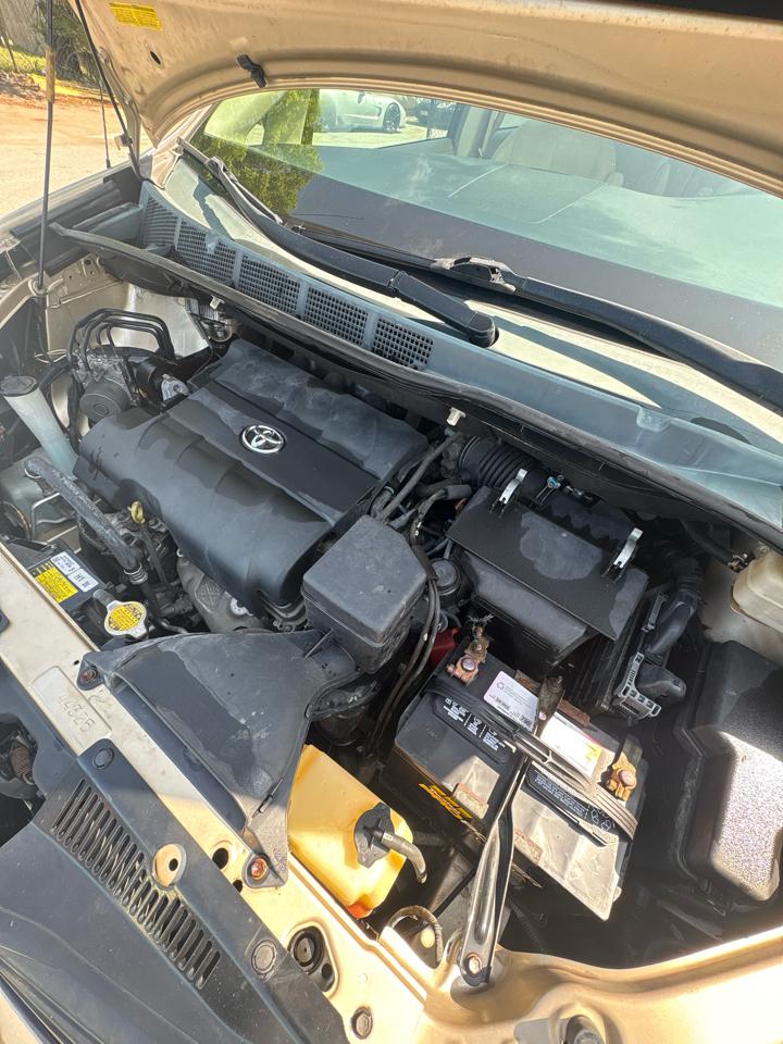 Toyota Sienna FWD 7-Passenger V6 2014