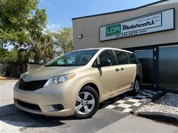 2014 Toyota Sienna FWD 7-Passenger V6