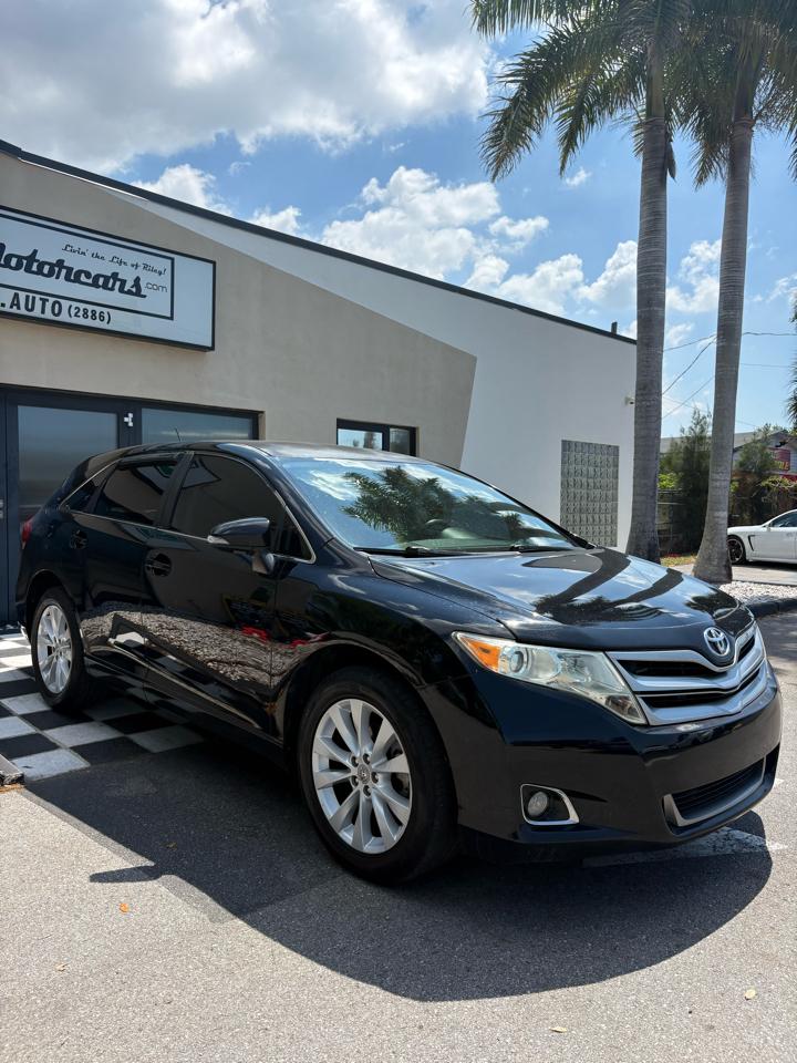Toyota Venza LE I4 FWD 2013