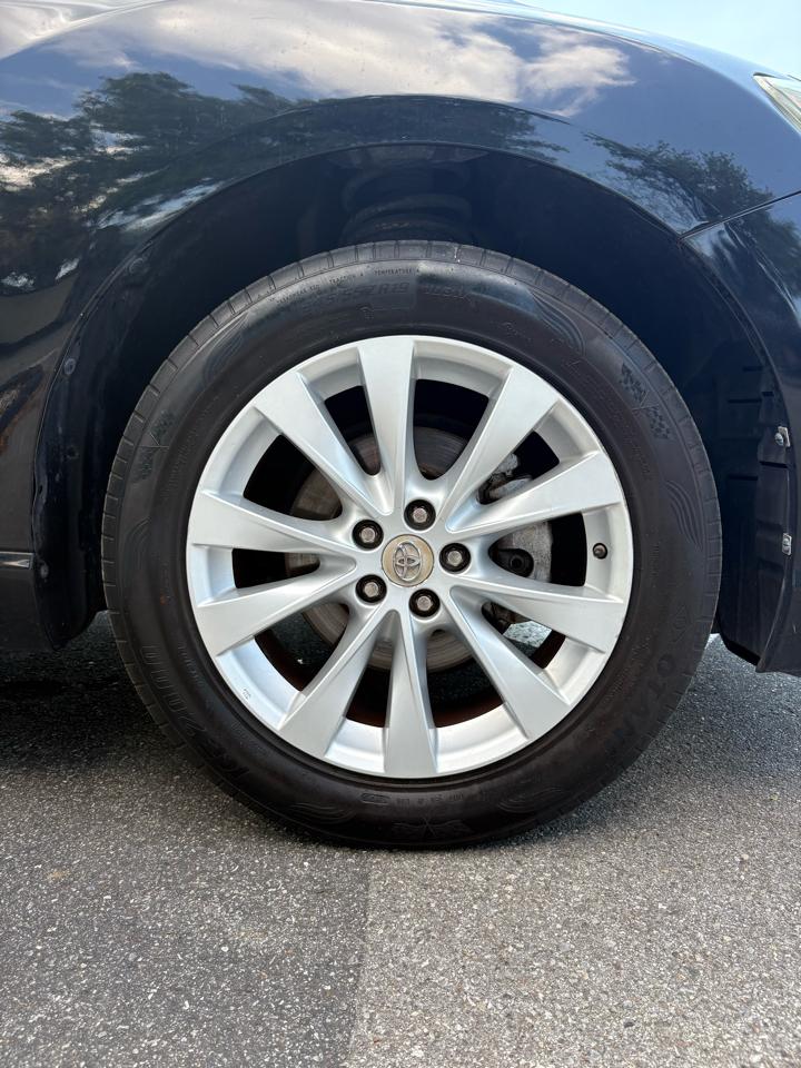 Toyota Venza LE I4 FWD 2013